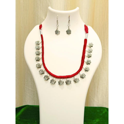 Delicate Lacework Jewelry Set - Thread Necklace With Earrings