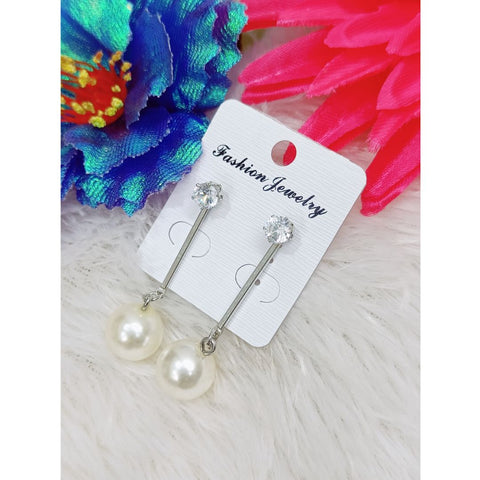 Exquisite White Moti Diamond Star Earrings